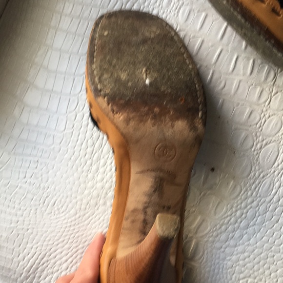 Chanel shoes - Picture 6 of 9